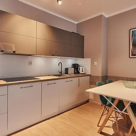 - Wyspianskiego 720 Apartamento